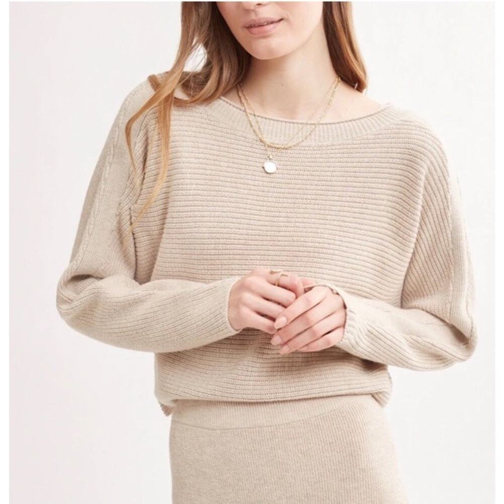 Le ORE Sweater Womens Medium Beige Waffle Knit Boat Neck Raglan Pullover